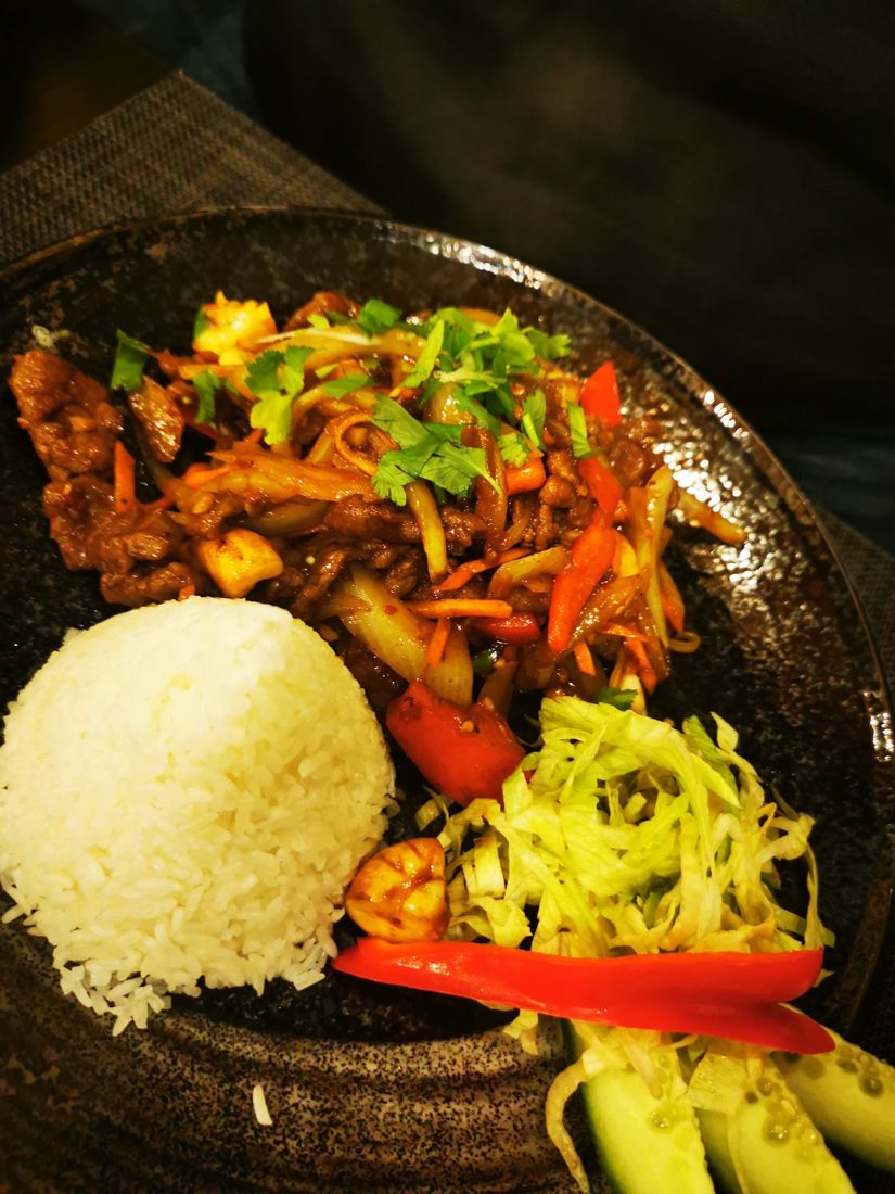 55 · Bò Xào Hành