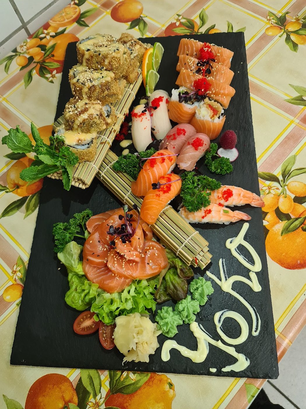 Yoko Sushi-Platte